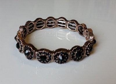 Pipols Bazaar bracelet elastic glittery cristal stones black 10014 armband elastiskt glittrar stenar svart